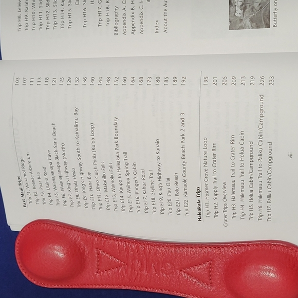 WILDERNESS PRESS | Maui Trails - Walks, Strolls and Treks on the Valley … - Picture 5 of 6